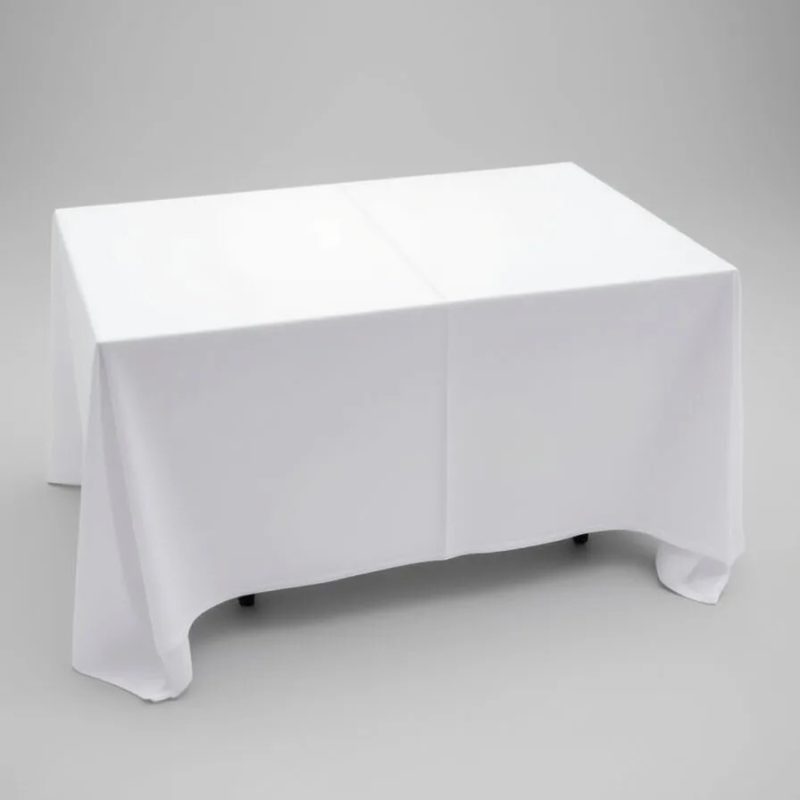 Скатерть белая 2,4*2 м